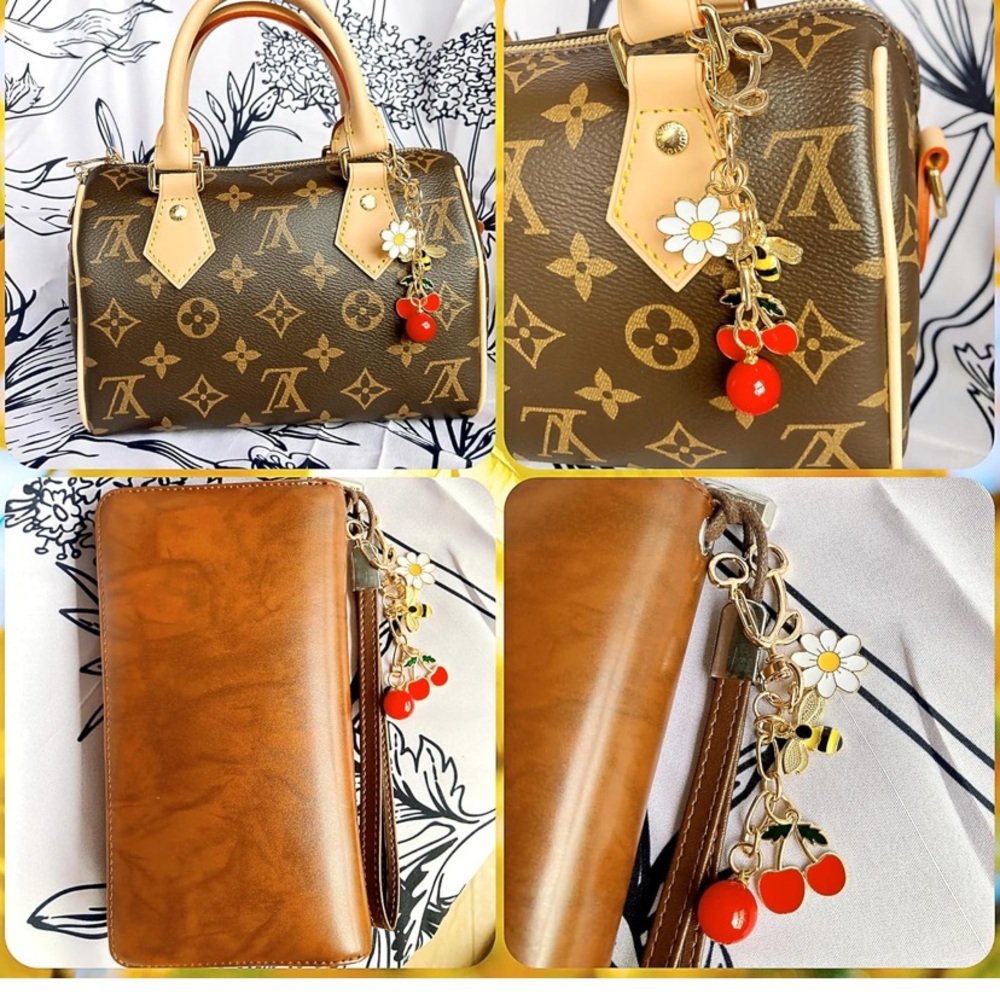 Gold purse/bag charm Keychain with bee, cherry & daisy nwt - Picture 6 of 7